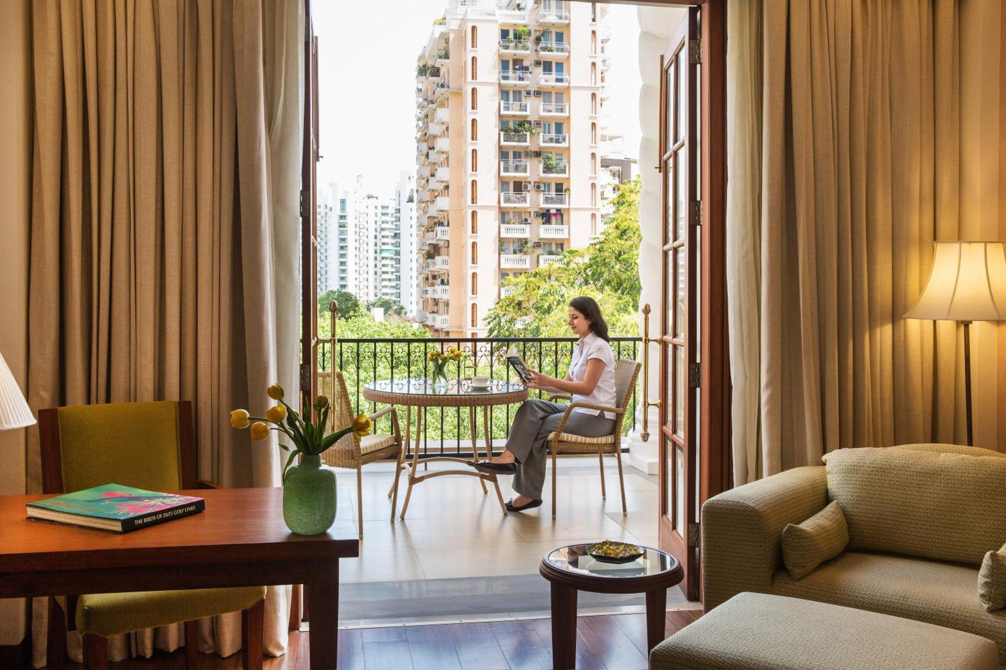 Hotel Dlf Club 5 Gurgaon Esterno foto