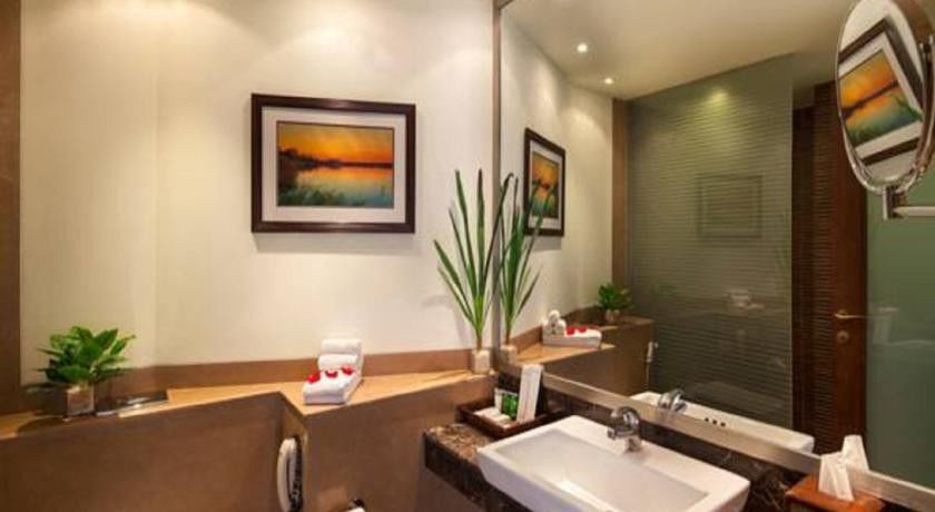 Hotel Dlf Club 5 Gurgaon Esterno foto